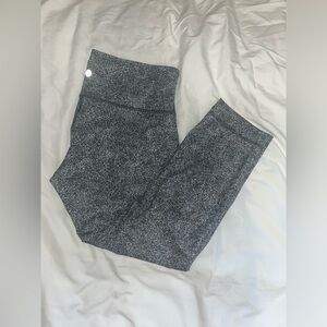 NEW Lululemon Cropped Leggings